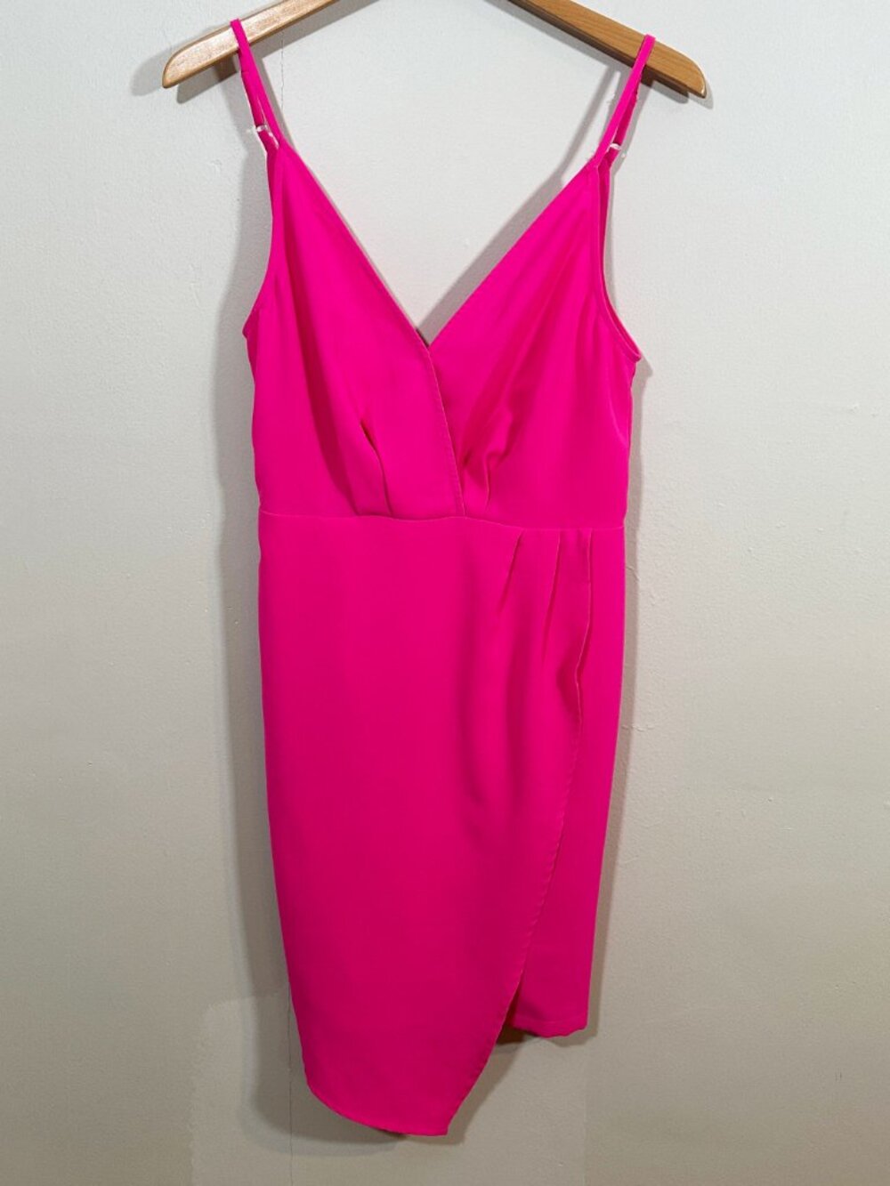 NWOT Women's Hot Pink Size Med Dress Sleeveless Surplice Cocktail Party Sexy - Picture 2 of 8